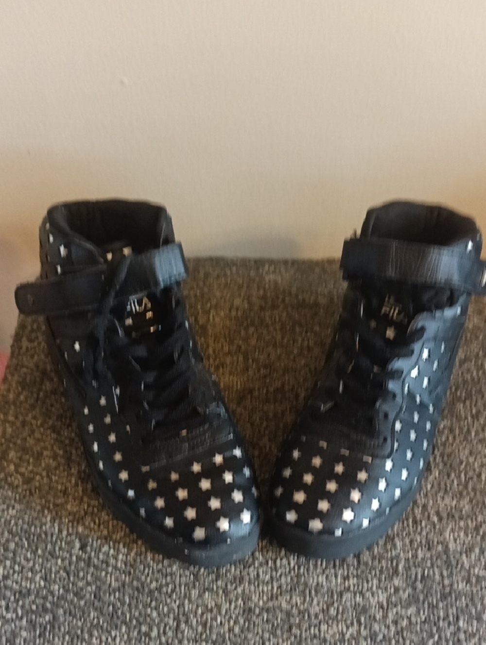 Fila Black High-Top Sneakers with Silver Star Studs Size 10